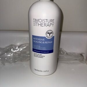 Avon Moisture Therapy Intensive Healing & Repair Lotion - White and Blue